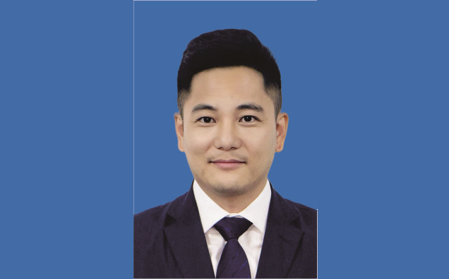 秦向阳 常务副校长 | 硕士