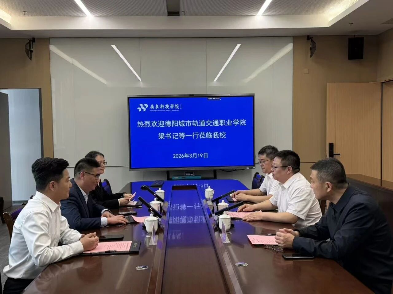 1774169189190717.jpg 1774169189190717.jpg